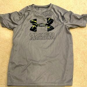 Under Armour Short Sleeve Small